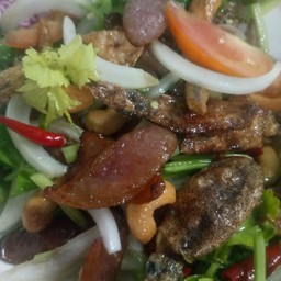 ยำสามกรอบ