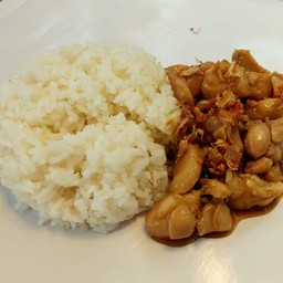 ข้าวกระเพรานาย ต ตลาดวัดหลักสาม