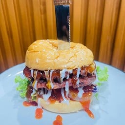 ดับเบิ้ลเบอร์เกอร์เนื้อ(เนื้อ2ชิ้น) Double beef burger (2 pieces of beef)