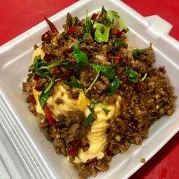 กะเพราเนื้อสดสับผัดแห้งๆ