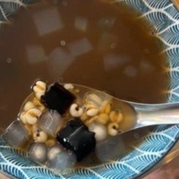 น้ำขิงทรงเครื่อง วุ้น แมงลักข้าวบาร์เลย์  เฉาก๊วยแมงลัก