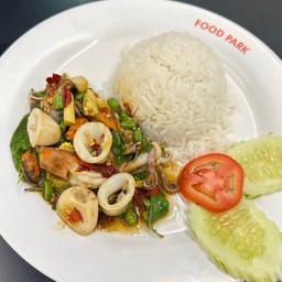 ผัดกะเพราทะเล