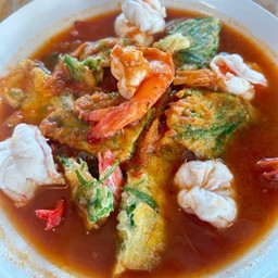 แกงส้มไข่ชะอมกุ้ง.