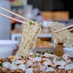 ตุ้ยนุ้ยของกินเล่น ท่าอิฐ-นนทบุรี