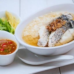 ข้าวต้มปลากะพง & ก๋วยจั๊บญวน ซอย วัดเกาะ