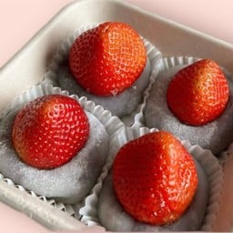 ไดฟูกุสตรอว์เบอร์รี่ 4 ลูก (โชว์สตรอว์) ทำ20นาที