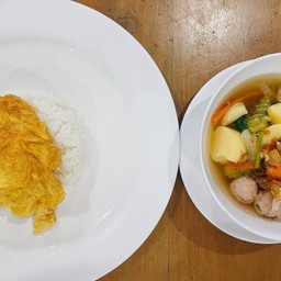 ข้าวไข่เจียว + ต้มจืดเต้าหู้หมูสับ