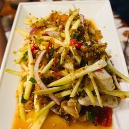 ยำ3ไข่ (ไข่ปู หมึก แมงดา)