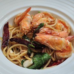 สปาเก็ตตี้กุ้งผัดพริกแห้ง