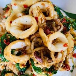 Mixed Seafood Basil Rice (Seafood + Pork) For 3-4 People + 4 Eggs