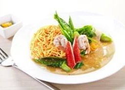 ราดหน้าบะหมี่กรอบ