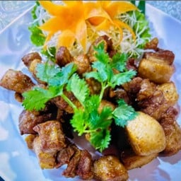 หมูสามชั้นทอดน้ำปลา