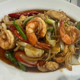 ผัดพริกรวม เป็นกับ