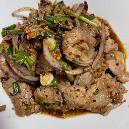 น้ำตกคอหมูย่าง