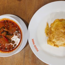ข้าวไข่เจียว + พะแนงเนื้อ