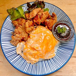 ข้าวไข่ข้น+ไก่ทอดซอสแจ่ว🌶️