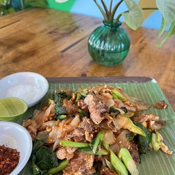 ผัดซีอิ้วหมู