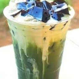 เฉาก๊วยชากังราวชาเขียวนมสด