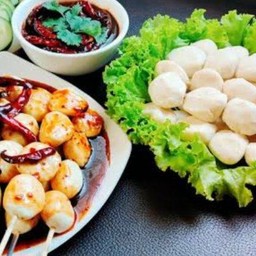 ยำรสเด็ด & เส้นหมี่คลุก & โคตรกะเพราพริกแห้ง (ครัวคุณนก สายไหม)