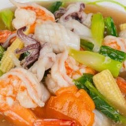 [อร่อยซ่ากับโค้ก] ราดหน้าทะเล +  โค้ก ออริจินัล (กระป๋อง)