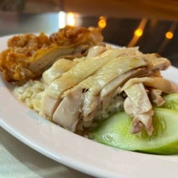 ข้าวมันไก่เฮียซ่ง สถานีบางรักใหญ่