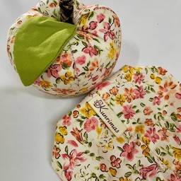 หมอนเข็มทรงแอ๊บเปิ้ล ลายดอกไม้ 1