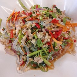 ยำผักกระเฉดเส้นแก้วหมูสับ