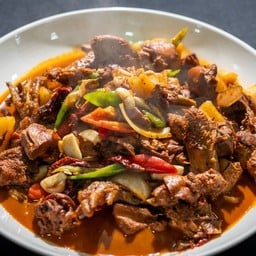 YUJI NOODLES 余记面馆