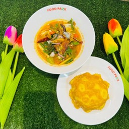 ข้าวไข่เจียว+ต้มโคล้ง