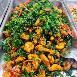 ไก่กรอบซอสสามรส