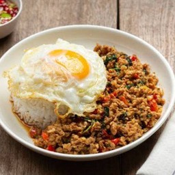 กระเพราหมูสับ