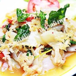 แมงกะพรุนผัดกะเพรา