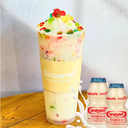 ยาคูลท์ปีโป้ปั่น