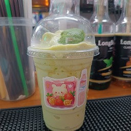 อะโวคาโดน้ำผึ้งนมสดปั่น (22 ออนซ์)