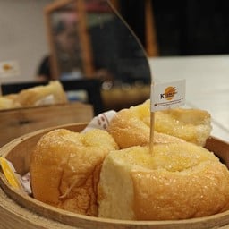 ปังนึ่งเนยน้ำตาล