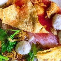 ป ปรียาก๋วยเตี๋ยวเรือเจ้าดัง ตัวเมือง