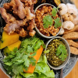 ออเดิร์ฟล้านนาอู้กำเมือง