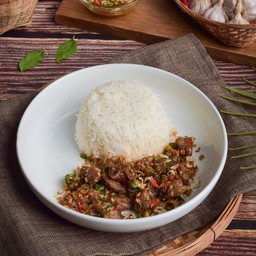 ไส้หมูคั่วพริกเกลือ