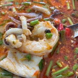ต้มยำทะเลน้ำข้น 濃冬蔭功海鮮湯