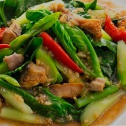 ผัดคะน้าหมูสับปลาเค็ม