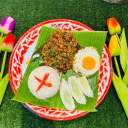 กระเพราหมูสับ