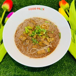 ก๋วยเตี๋ยวเรือเนื้อตุ๋น