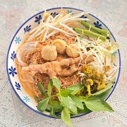 หอมข้าวขาหมู&ขนมจีน