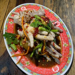 เหลาตีนไก่