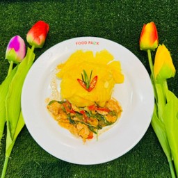 ไข่ข้นพะแนงไก่