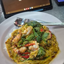 ไข่ข้นห่อหมกกุ้งราดข้าว