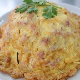 ไข่เจียวแหนม (กับข้าว)