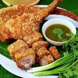 กะเพราด็อกเตอร์ สาขา ตลาดนานาเจริญ