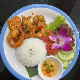ข้าวกุ้งผัดพริกเกลือ