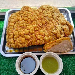 หมูกรอบ size L ( 300g.)